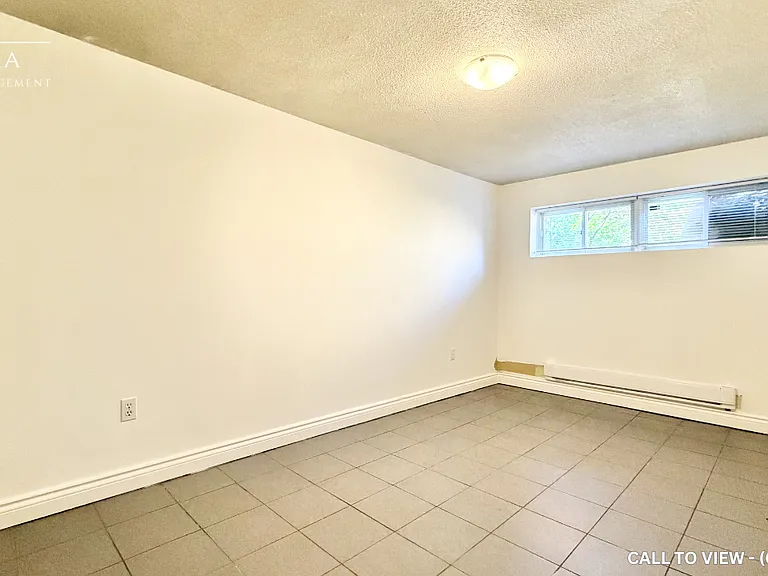 52 Rose Ave #2 — Photo 6