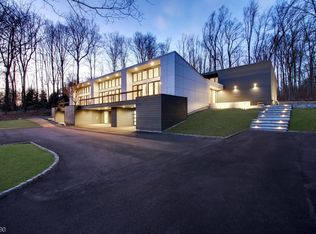 83 Pleasantville Rd, New Vernon, NJ 07976