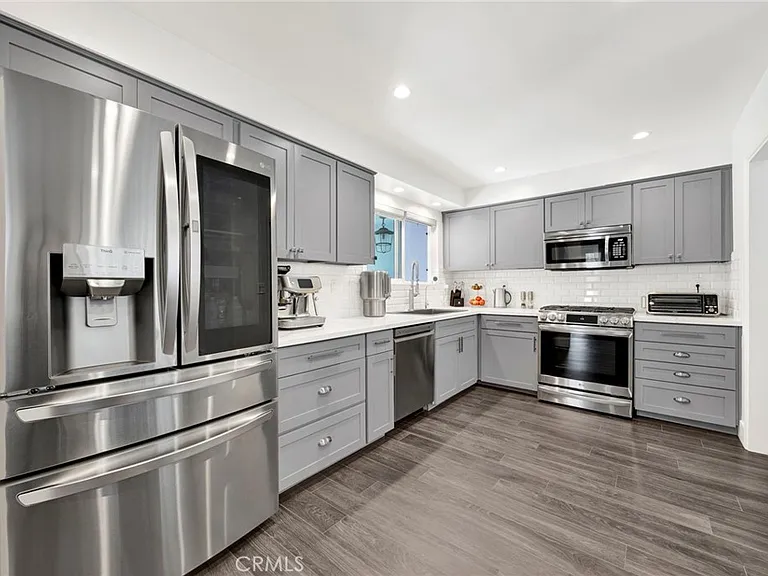 8746 Ruffner Ave — Photo 7