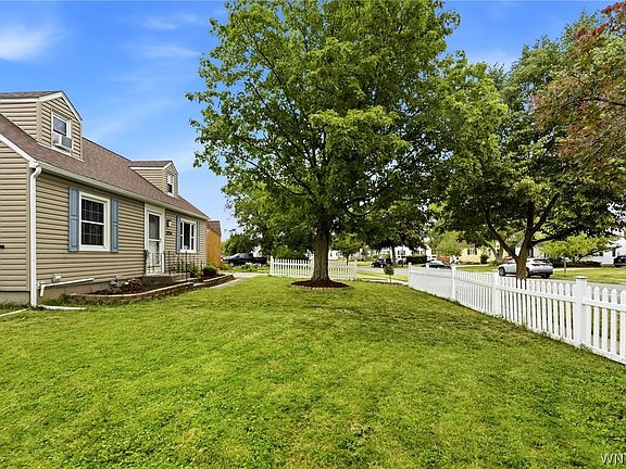 5th image of 1834 Parker Blvd