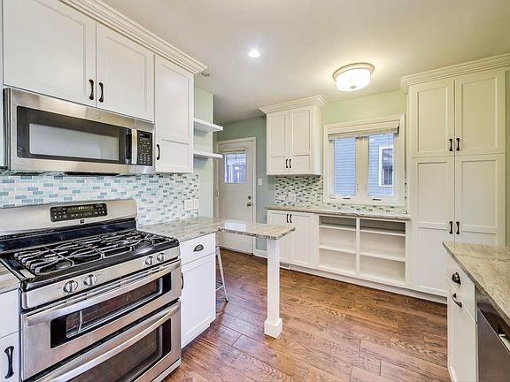 4th image of 142 Keystone Ave