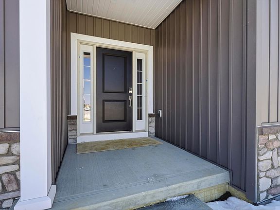 2nd image of 277 Olympic Loop