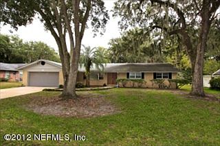 1st image of 2437 Lakeview Dr