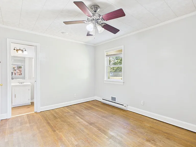 8282 N Mayfield Ln — Photo 10