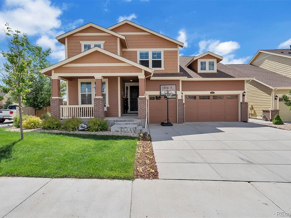 Corner lot house with 3 car garage