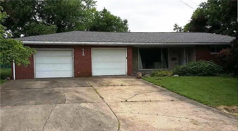 115 Warren Dr photo 1