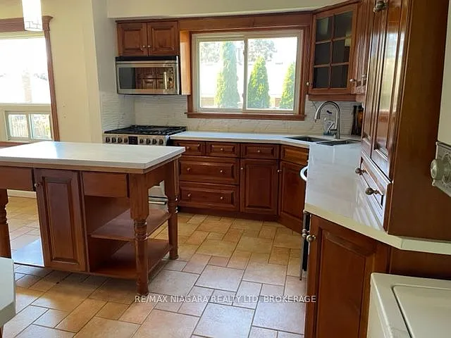 6307 Carolyn Ave #UPPER — Photo 14