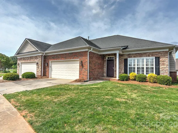 2716 Santiago Cir, Monroe, NC 28110
