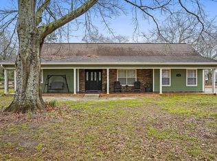 121 Lakeview Dr, Hartford, AL 36344