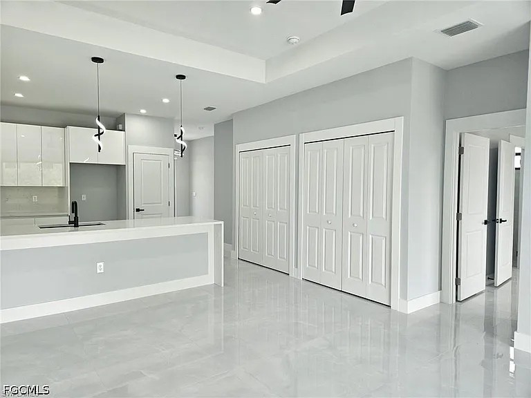 388 Bell Blvd S — Photo 5