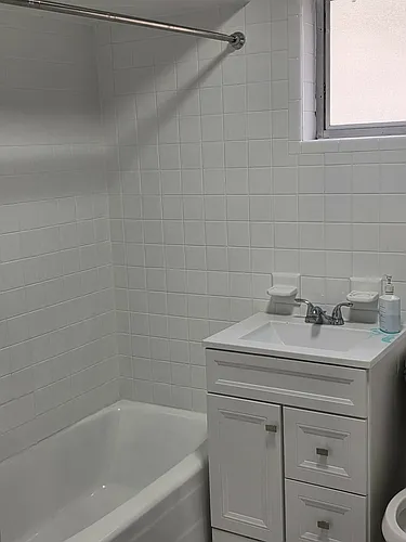 73 Warner Ave #1 Photo 1