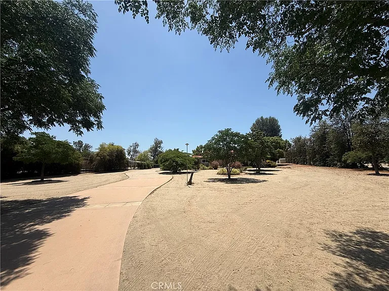 32105 Meadow Blossom Rd — Photo 6