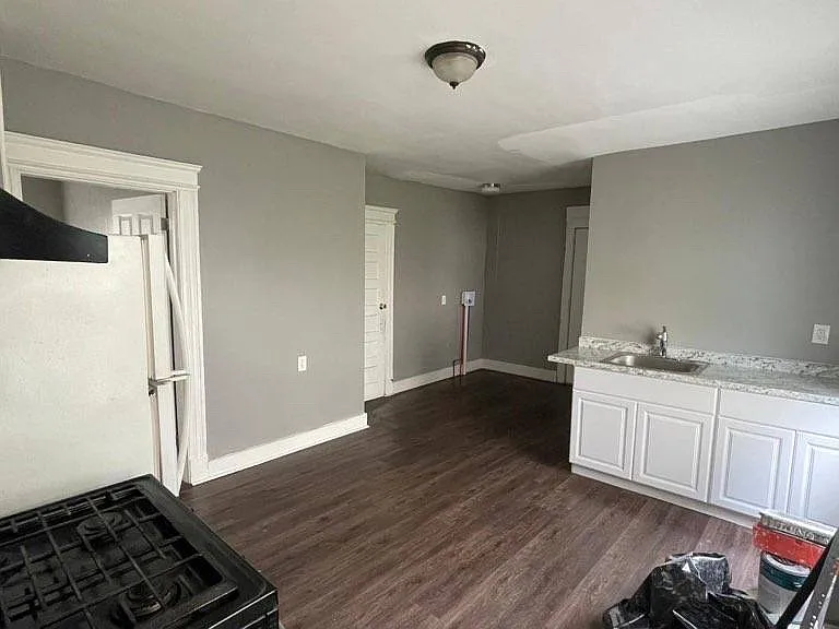 99 Rose St #2 — Photo 5
