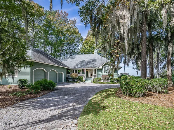 216 Dataw Dr, Saint Helena Island, SC 29920