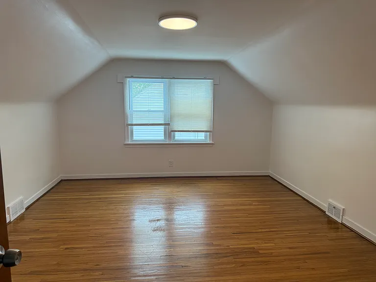 63 Norman Pl — Photo 11