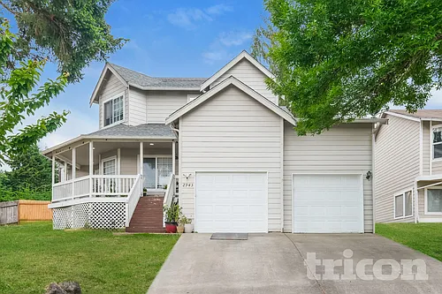 2943 Lowren Loop Photo 1