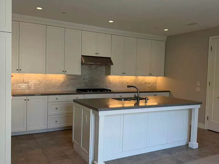 186 Villa Rdg — Photo 8