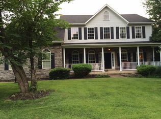 5963 Whippoorwill Dr, Warrenton, VA 20187