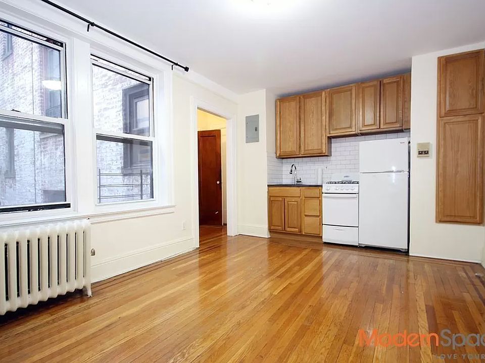 1st image of 3119 33rd St APT 6