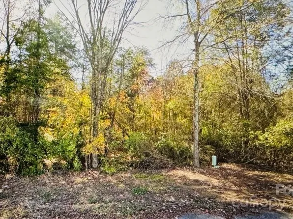 13443 Main Dr, Charlotte, NC 28262