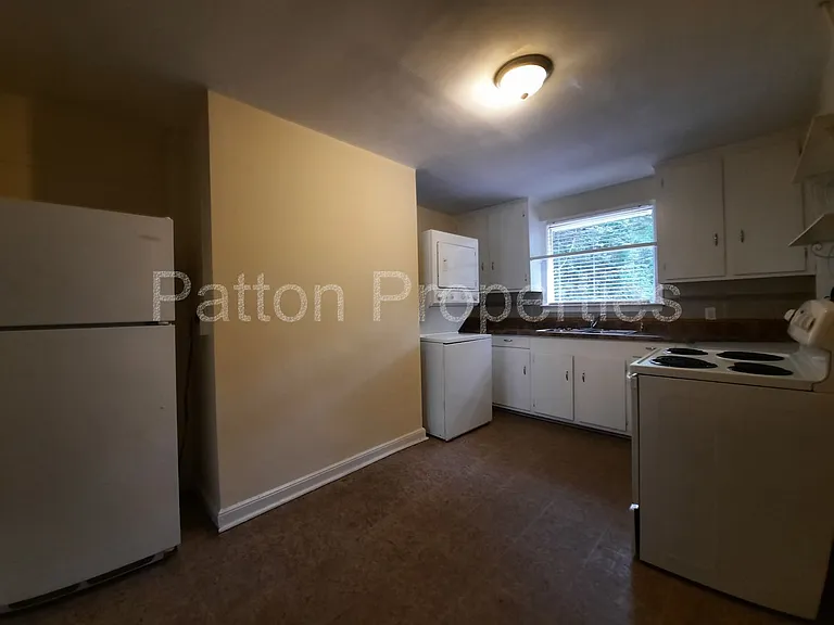 209 S Harden St #209 — Photo 5