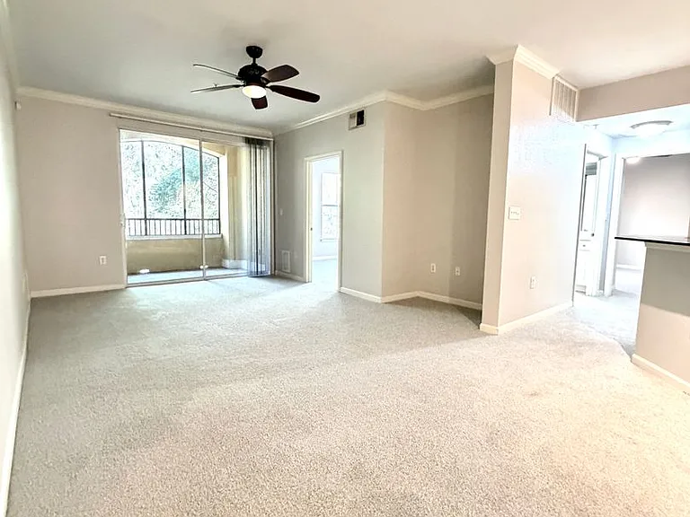 8539 Gate Pkwy W #1724 — Photo 3