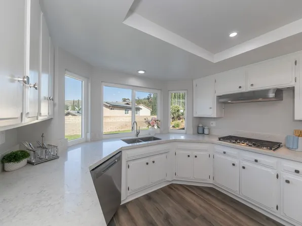 980 S Loyola Dr, Anaheim, CA 92807