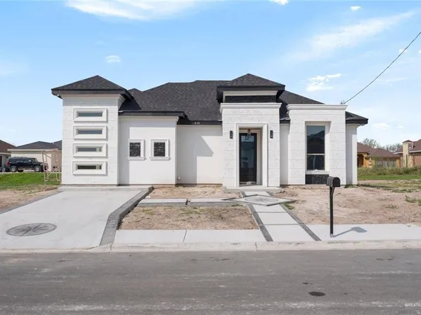 818 N Falcon Dr, Rio Grande City, TX 78582