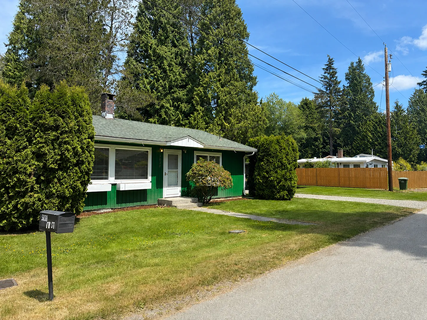 2 bed, 918 sqft, $2,100 — Photo 3
