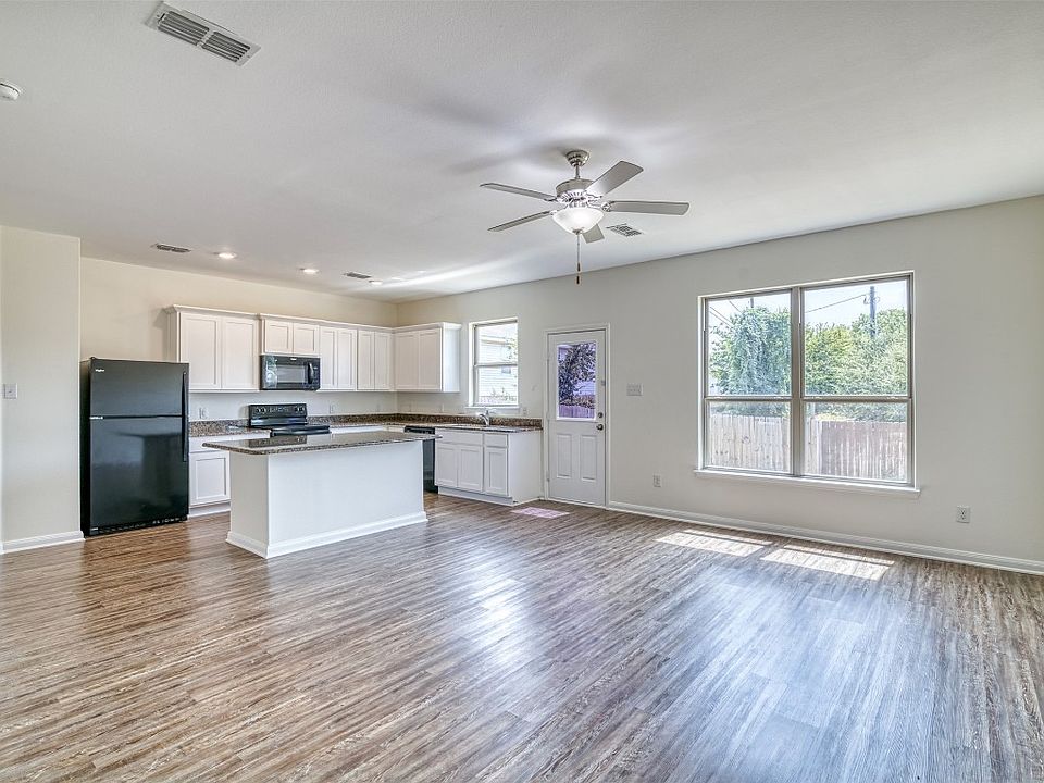 Homes For Sale Eagle Mountain Lake Azle Tx at Wilfred Hansen blog