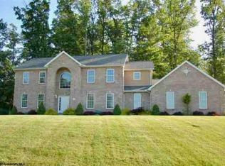 3021 Dogwood Rd, Bridgeport, WV 26330