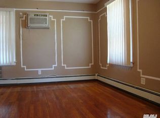 4117 157th St, Flushing, NY 11355