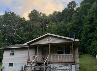 121 Virginia Town, Beckley, WV 25801