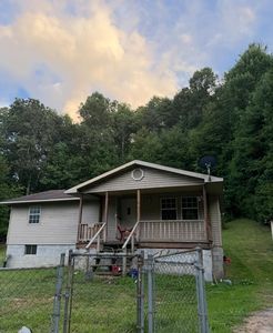 121 Virginia Town, Beckley, WV, 25801