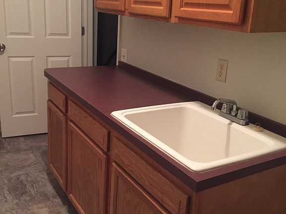 Laundry room washtub 