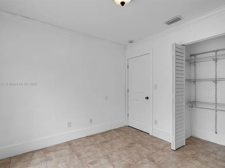 17493 SW 142nd Pl #1 — Photo 12