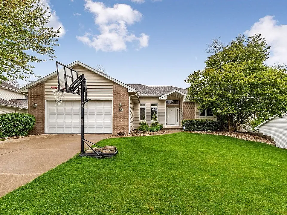 135 Pine Crest Dr