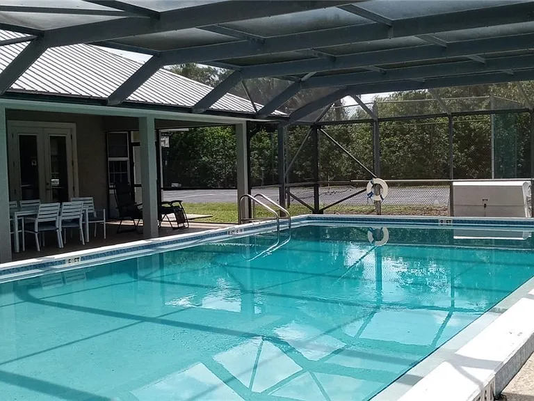 1250 Riverbend Dr — Photo 20
