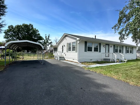 59 Mattox Bay Dr, Colonial Beach, VA 22443