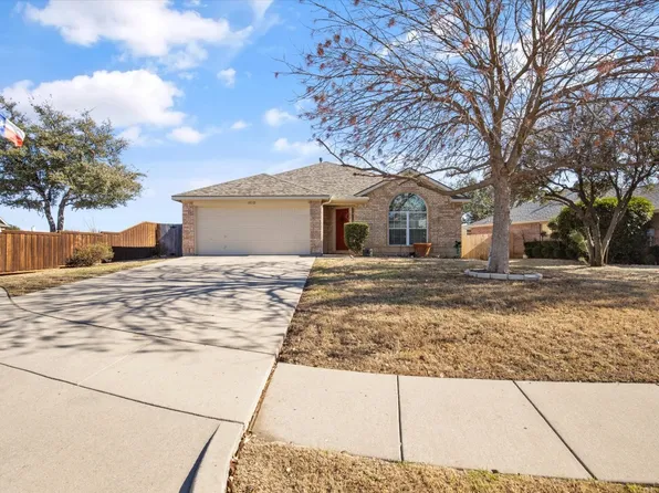 8512 Ranch Hand Trl, Fort Worth, TX 76131