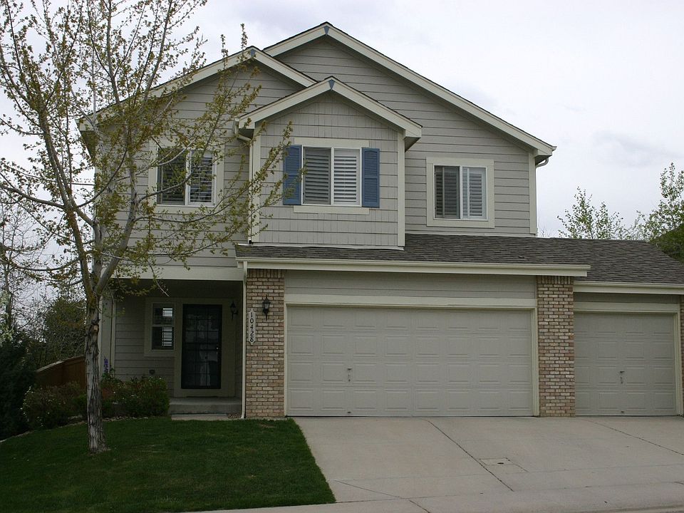 Gorgeous 2 Story Home!!