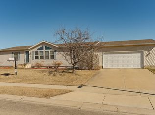 3875 Winesap Dr NW, Rochester, MN 55901