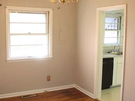 5th image of 2128 Saint Michael Dr