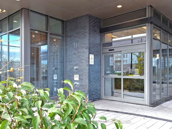 10 Gatineau Dr #309, Vaughan, ON L4J 0L2