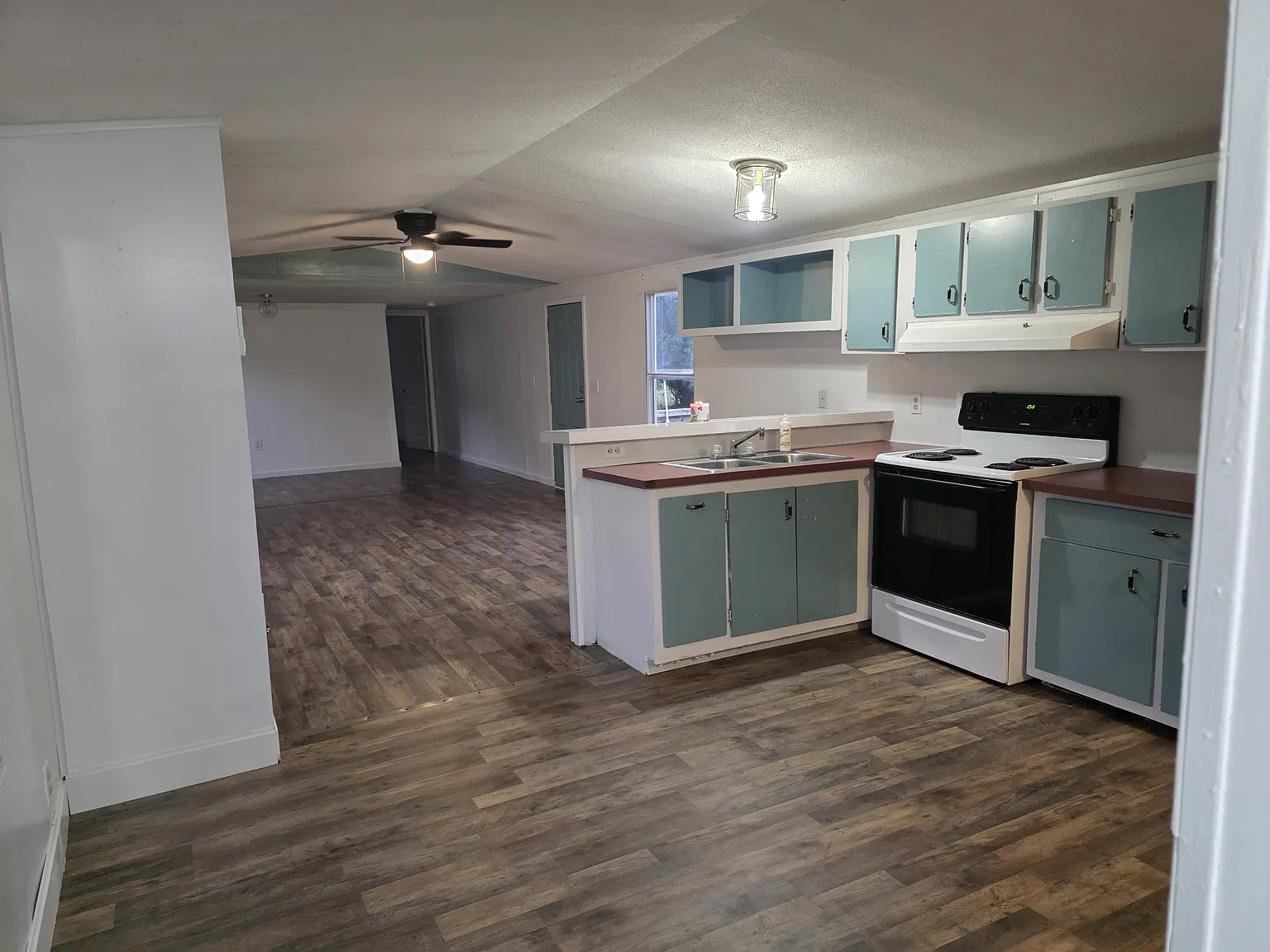 2 bed, 940 sqft, $1,000 — Photo 4