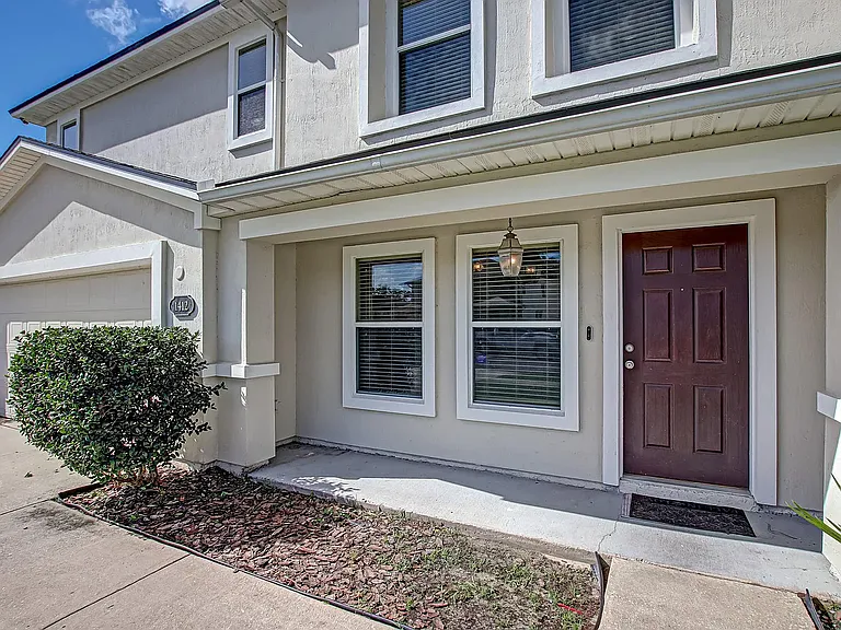 1412 Dunns Lake Dr — Photo 2