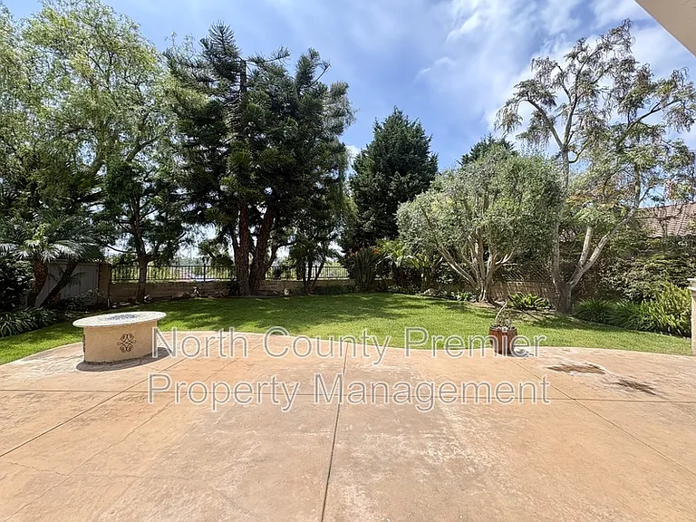 6071 Paseo Pradera — Photo 3