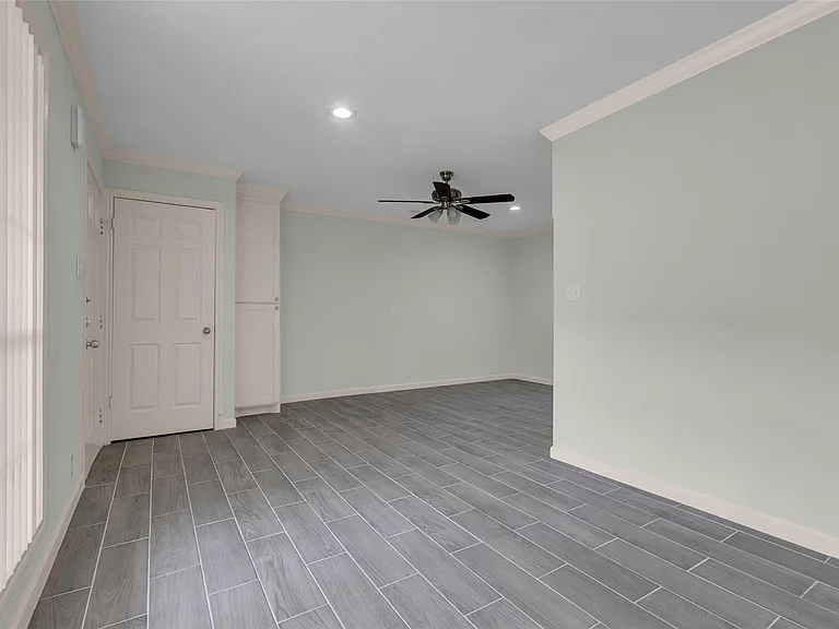 1311 Antoine Dr #128 — Photo 4