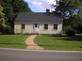 34 Porter St, Wenham, MA 01984