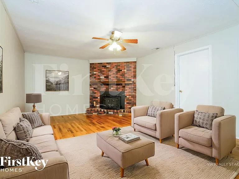 10408 Bradbury Dr — Photo 3